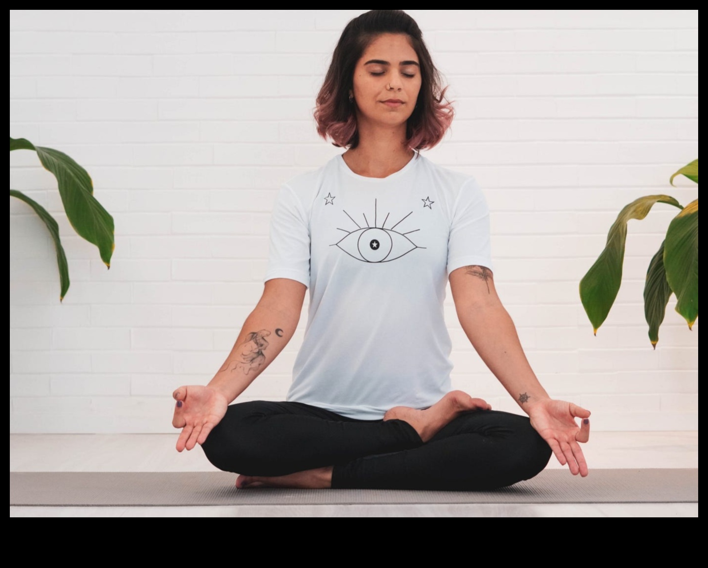 نفس النعيم، استنشق الفرح، وزفر التوتر 3 نفس النعيم: استنشاق الفرح، وزفير التوتر مع تخفيف التوتر بشكل فعال